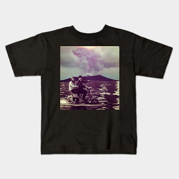 Hydroplane trip... Kids T-Shirt by montagealabira